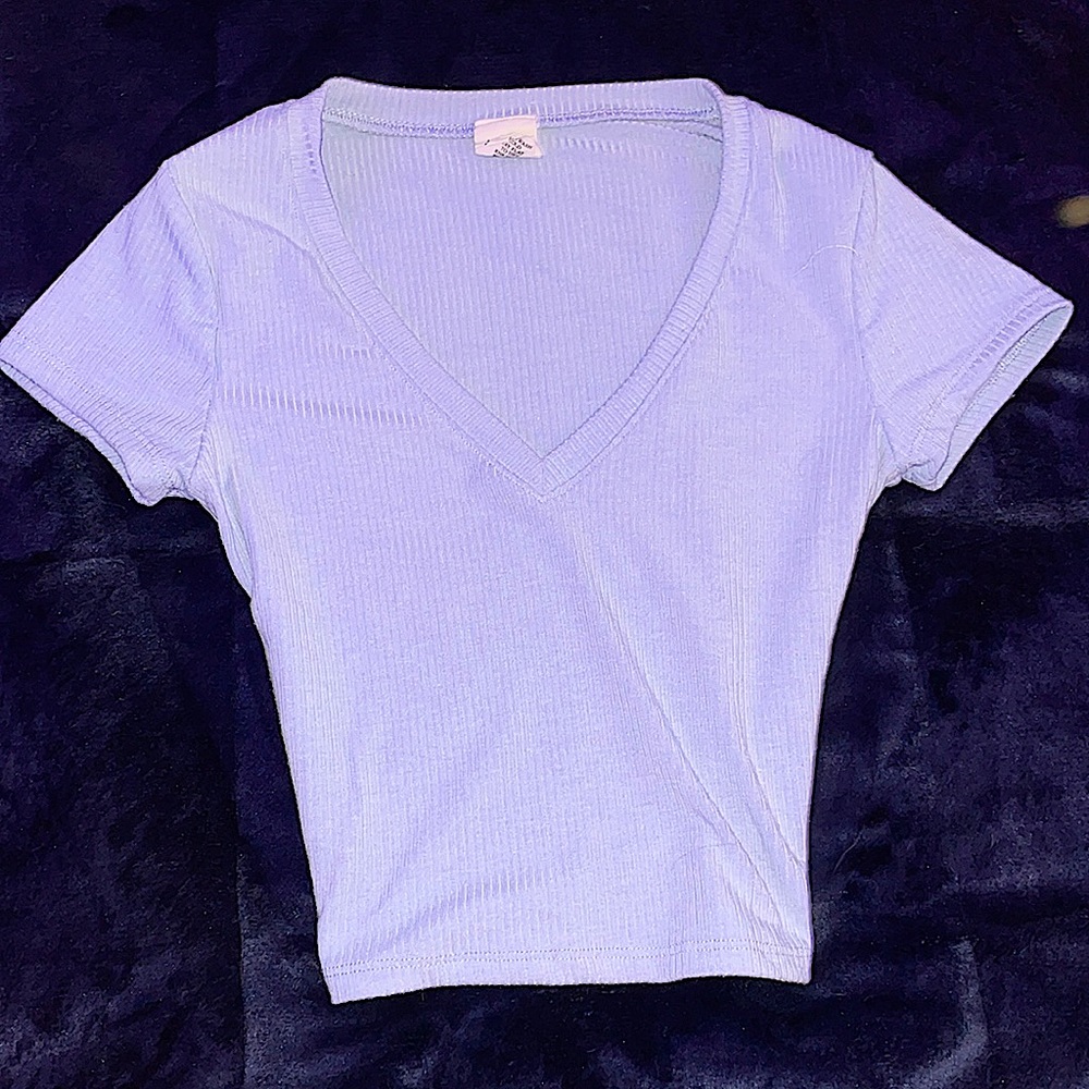 V-neck crop top